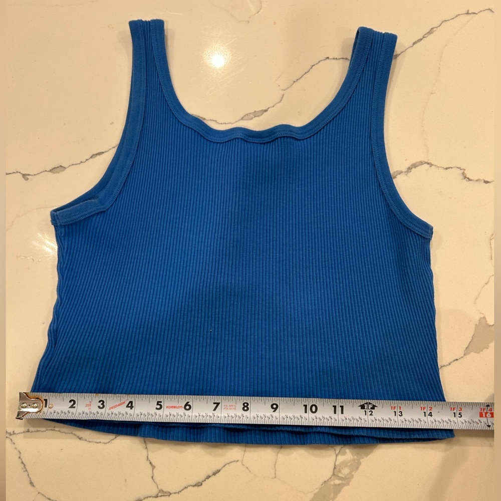 Women’s Uniqlo crop Henley tank size xl - Picture 4 of 7